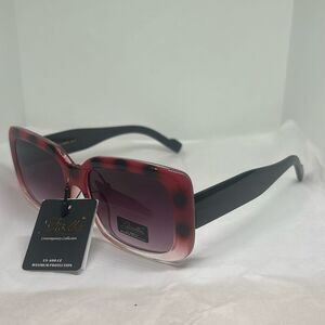 Giselle Squared Women’s Sunglasses